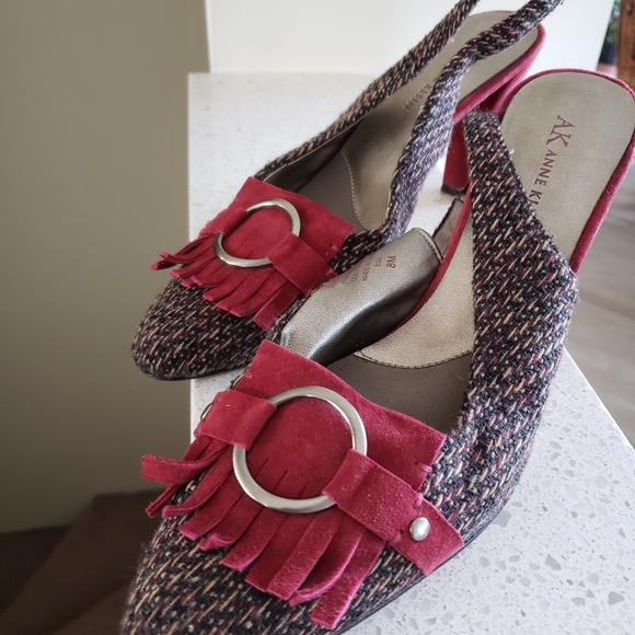 Anne Klein sling backs. - Picture 1 of 3